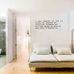 Apartment Bairro Alto Design *